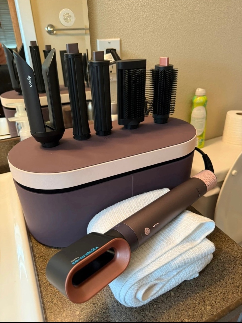 Dyson Co-and a2x Hair Styler in Bronze and Black - Picture 3 of 6